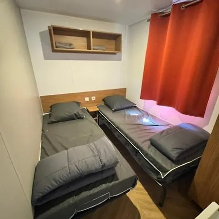 Camping Mobilhom 3 Ch Secteur Les Champs Cp52 Proche Piscine A La Carabasse Vias